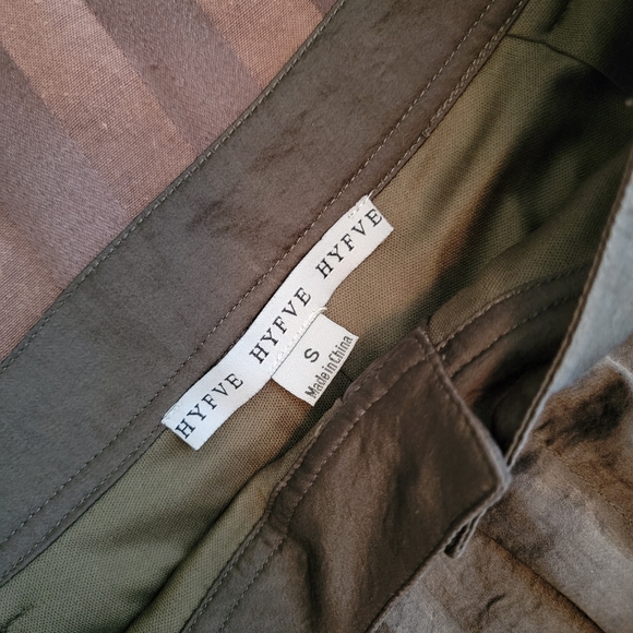 HONEY silk/satin like tapered pants! - Picture 2 of 5